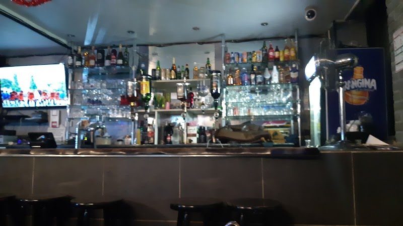 Le bar en soirée